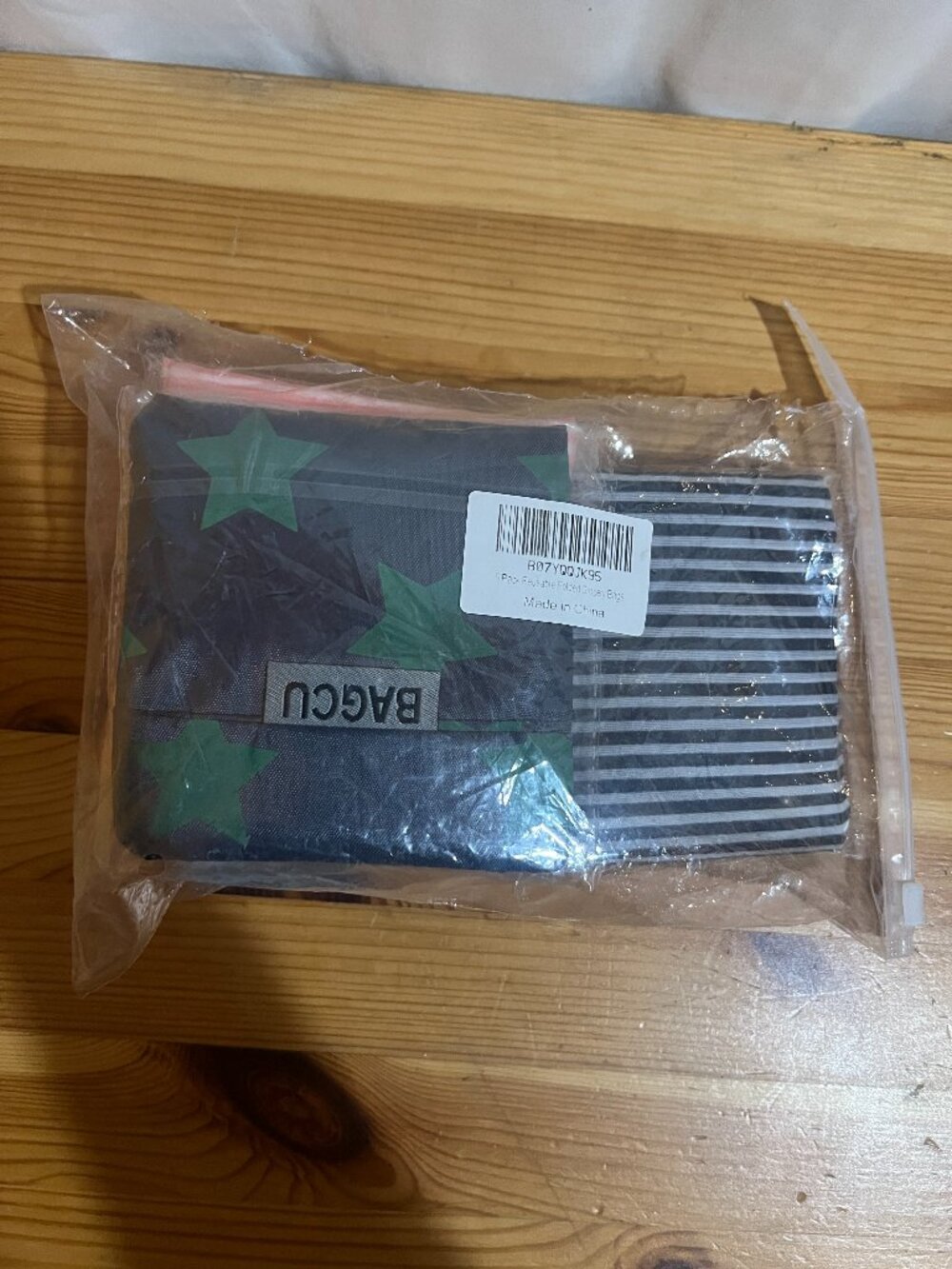 WeTest Reusable Shopping Grocery Bags Foldable 5 Pack, 25 x 15. 5 Inch Brand New